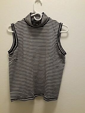 Josephine Chaus Black & White Striped Sleeveless Mock Neck Tank
